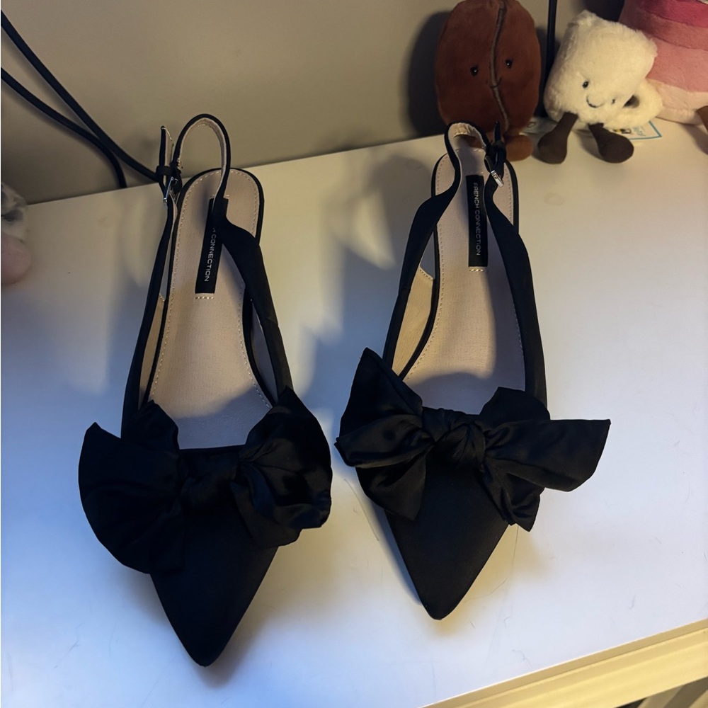 NWOT Black Slingback Kitten Heels with Bow